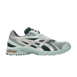 Asics: Серебристые кроссовки  Gel-DS Trainer
