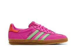 Adidas: Зелёные кроссовки  Gazelle Indoor