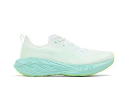 Asics: Белые кроссовки  Novablast