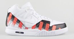 Nike: Белые кроссовки  Tech