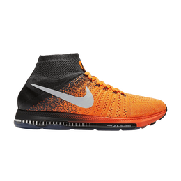 Nike: Оранжевые кроссовки  Air Zoom