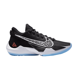 Nike: Чёрные кроссовки  Zoom Freak 2