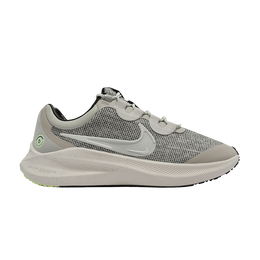 Nike: Светлые кроссовки 