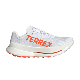 Adidas: Белые кроссовки  Terrex