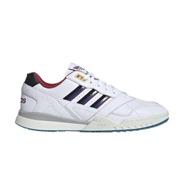 Adidas: Белые кроссовки 