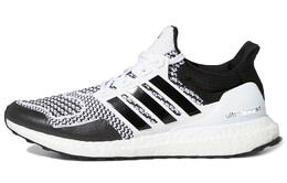 Adidas: Кроссовки  UltraBoost