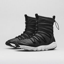Nike: Чёрные ботинки 