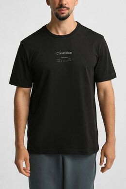 Calvin Klein: Летняя футболка 