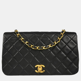 Chanel: Чёрная сумка 