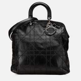 Dior: Чёрная сумка 
