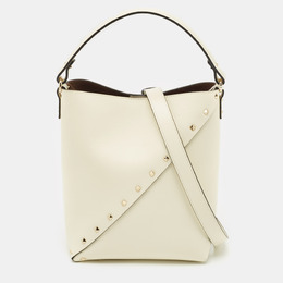 Valentino: Белая сумка  Rockstud