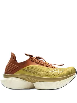 Saucony: Жёлтые кроссовки  Endorphin