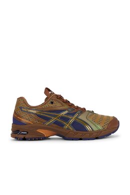 Asics: Оранжевые кроссовки  Gel-DS Trainer