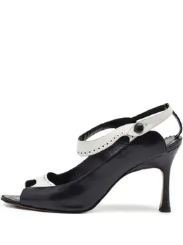Manolo Blahnik: Двухцветные сандалии 