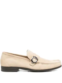 Ferragamo: Светлые туфли  Gancini
