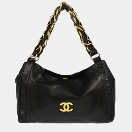 Chanel: Чёрная сумка 