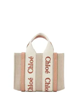Chloé: Светлая сумка-шоппер  Woody