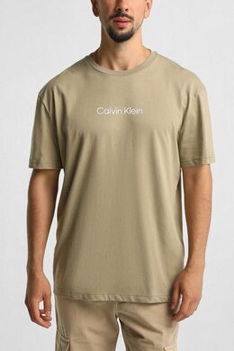 Calvin Klein: Летняя футболка 