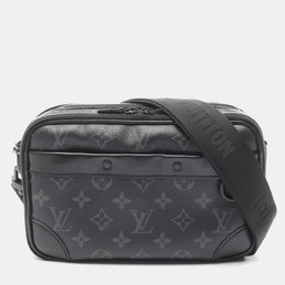 Louis Vuitton: Чёрная сумка 