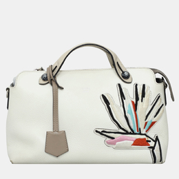 Fendi: Белая сумка  By The Way