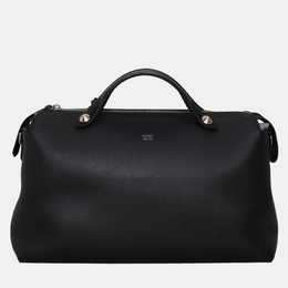 Fendi: Чёрная сумка  By The Way