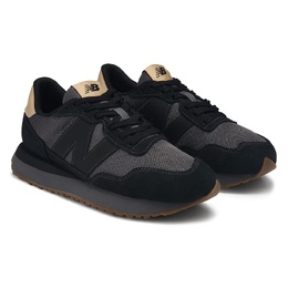 New Balance: Чёрные кроссовки  237