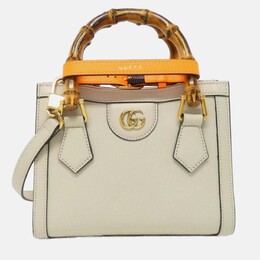 Gucci: Белая сумка 