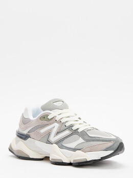 New Balance: Серые кроссовки 