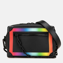 Louis Vuitton: Чёрная сумка 