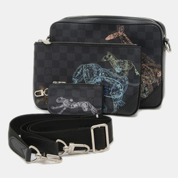 Louis Vuitton: Чёрная сумка 