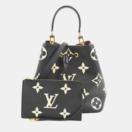 Louis Vuitton: Чёрная сумка 