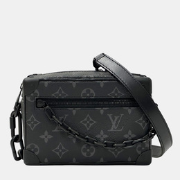 Louis Vuitton: Чёрная сумка 