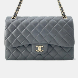 Chanel: Серая сумка 