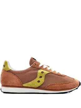Saucony: Тёмные кроссовки 