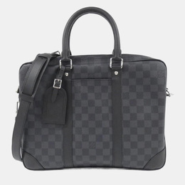 Louis Vuitton: Чёрная сумка 