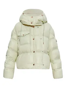 Moncler: Зелёная куртка 