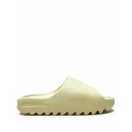 ADIDAS YEEZY: Зелёные шлёпанцы 