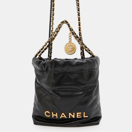 Chanel: Чёрная сумка 