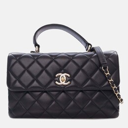 Chanel: Чёрная сумка на руку 