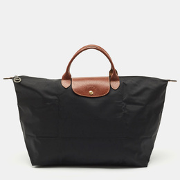 Longchamp: Чёрная дорожная сумка  Le Pliage Travel