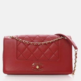 Chanel: Красная сумка 