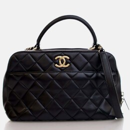 Chanel: Чёрная сумка 