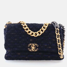 Chanel: Чёрная сумка 