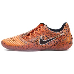 Nike: Оранжевые кроссовки  Training