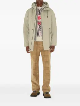 Burberry: Светлый пуховик 