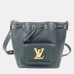 Louis Vuitton: Чёрная сумка 