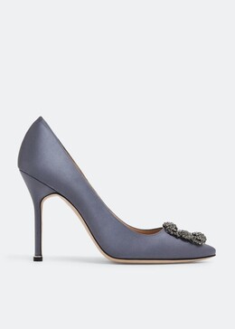 Manolo Blahnik: Серые туфли  Hangisi