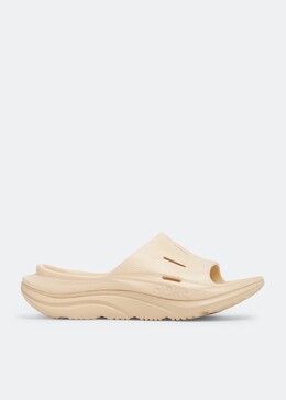HOKA: Бежевые шлёпанцы 