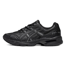 ASICS: Кроссовки 