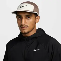 NIKE: Коричневая кепка  Dri FIT